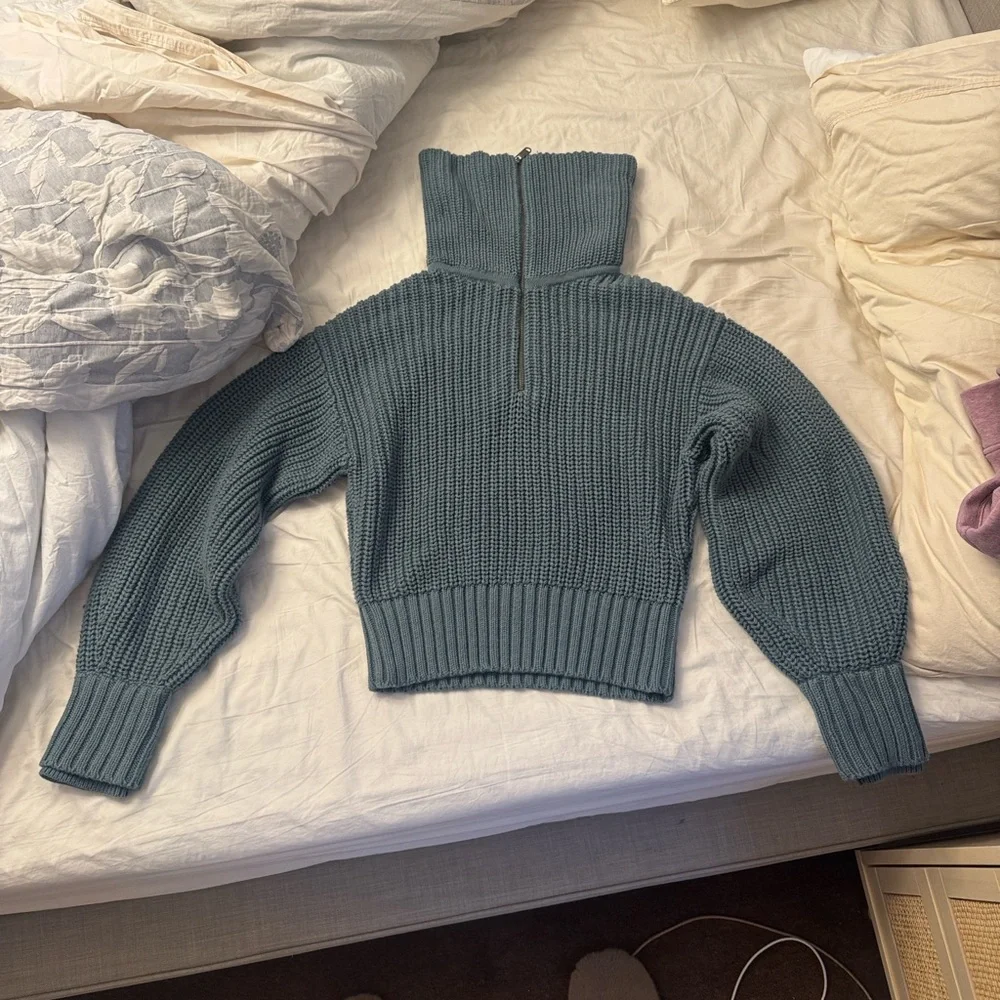 Athleta alder sweater in deep ocean Teal and Navy - Picture 5 of 6